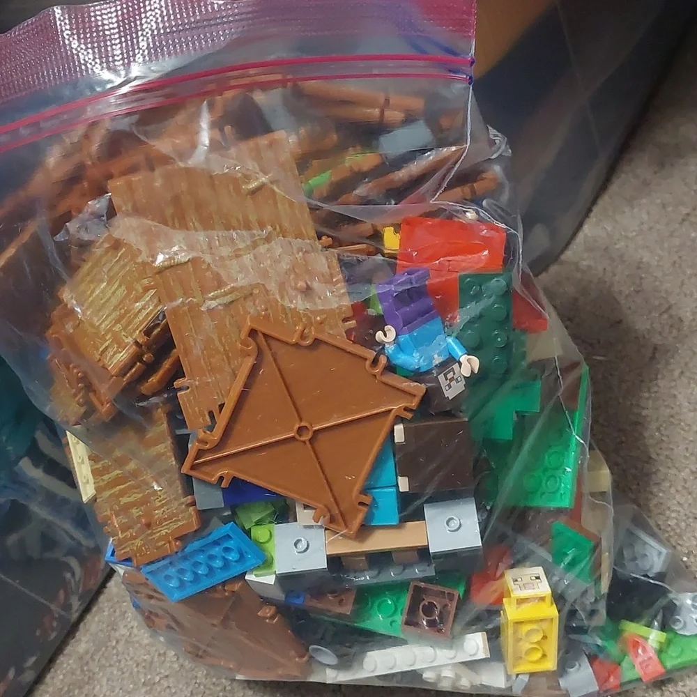 Ziploc Bag of Assorted LEGO‎ Pieces